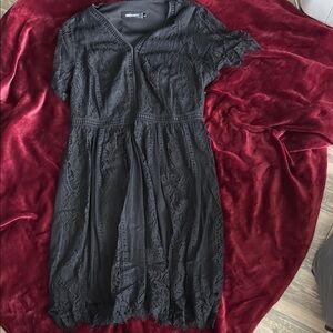 Elegant Black Lace Midi Dress